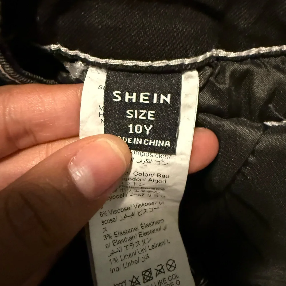 SHEIN Classic Black Flare Jeans - Picture 2 of 3